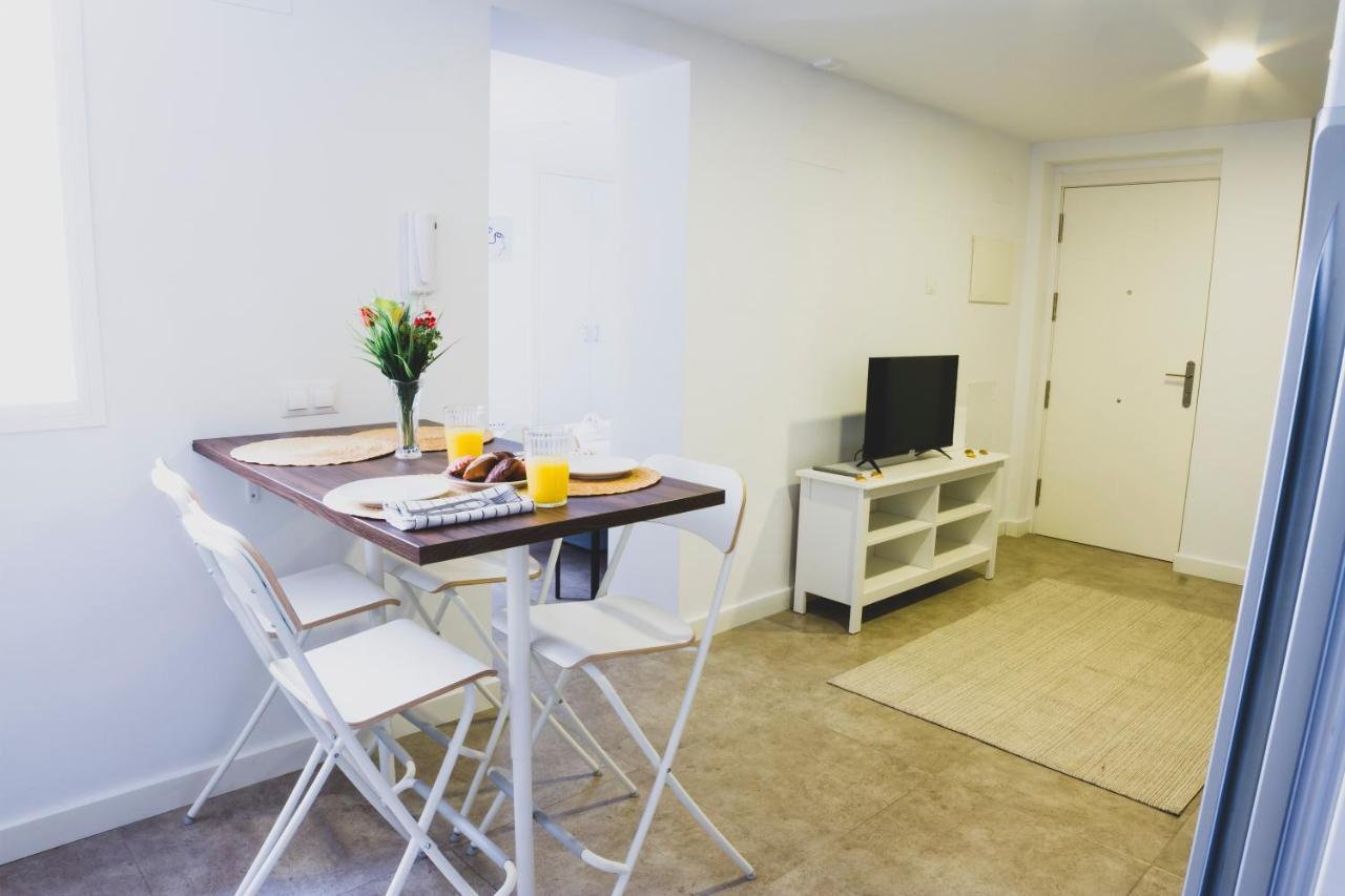 Cdz - Botica, Encantador Apartamento En Pleno Centro Historico กาดิซ ภายนอก รูปภาพ